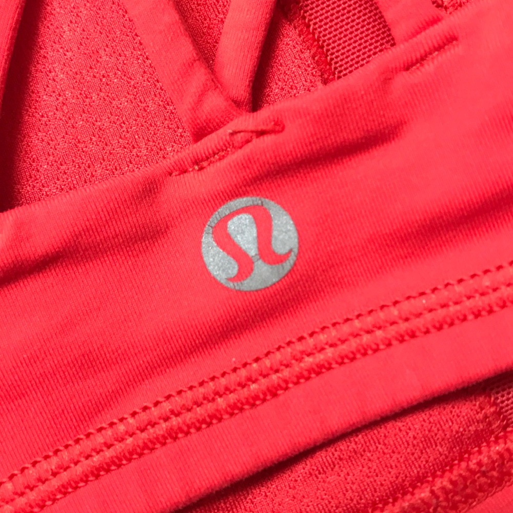 LULU LEMON SPORTS BRA